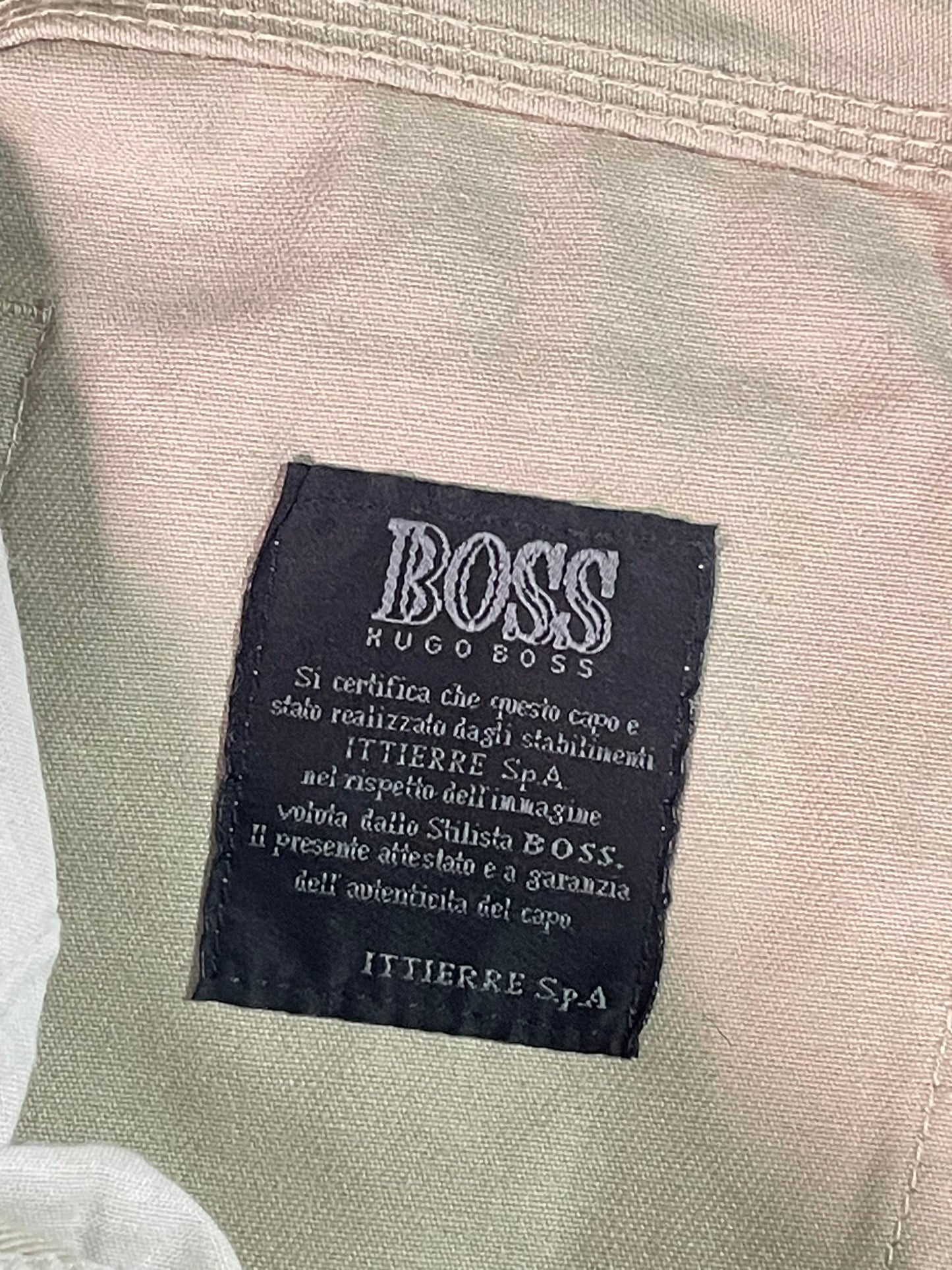 Pantalón Hugo Boss Beige Vintage – Corte Recto Premium